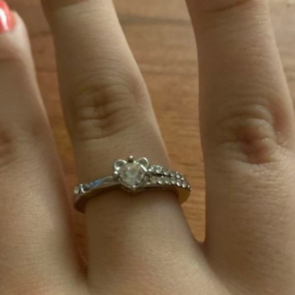 TT-Cat Ears Silver Tone and Rhinestone Ring - Picture 4 of 8